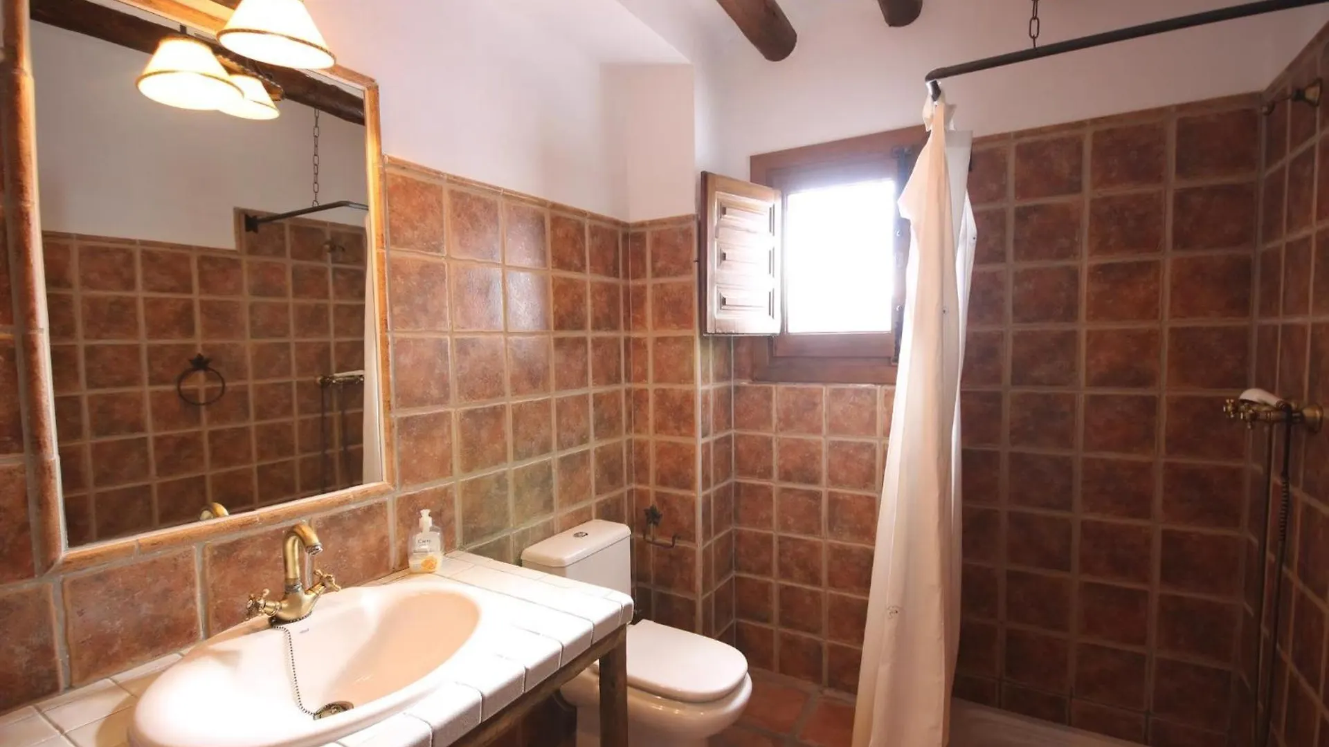 Casa De Cantoblanco Viñuela